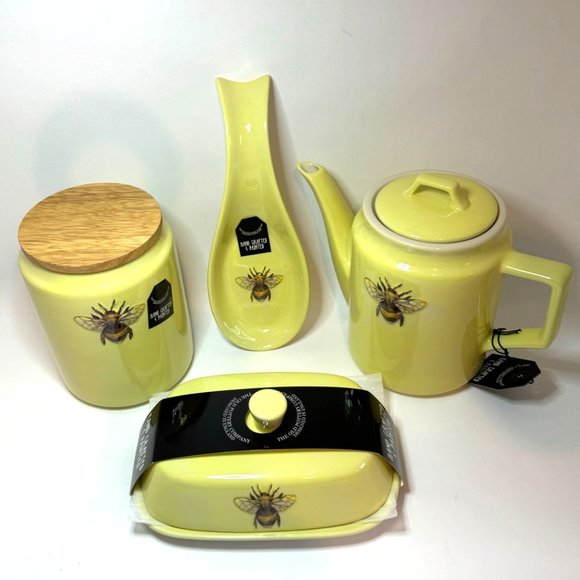 Old Pottery Co Honeybee Teapot Designed England - Picture 12 of 12